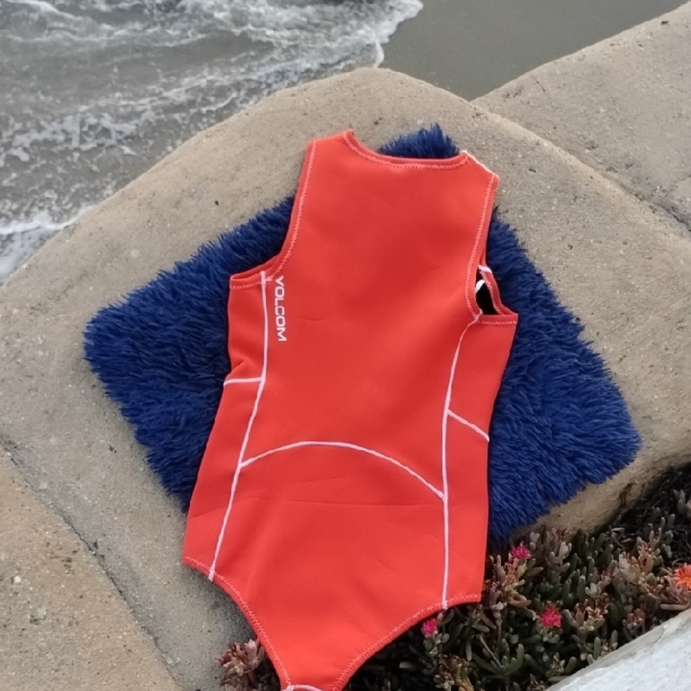 Volcom Womens Modulator 1mm Front Zip Short John - Burnt Orange, NWT, Size 6 - Picture 3 of 8